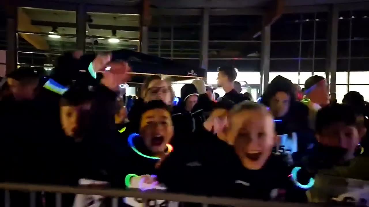 Verlichte avondloop, Oosterhout — meedraaien met het parcours